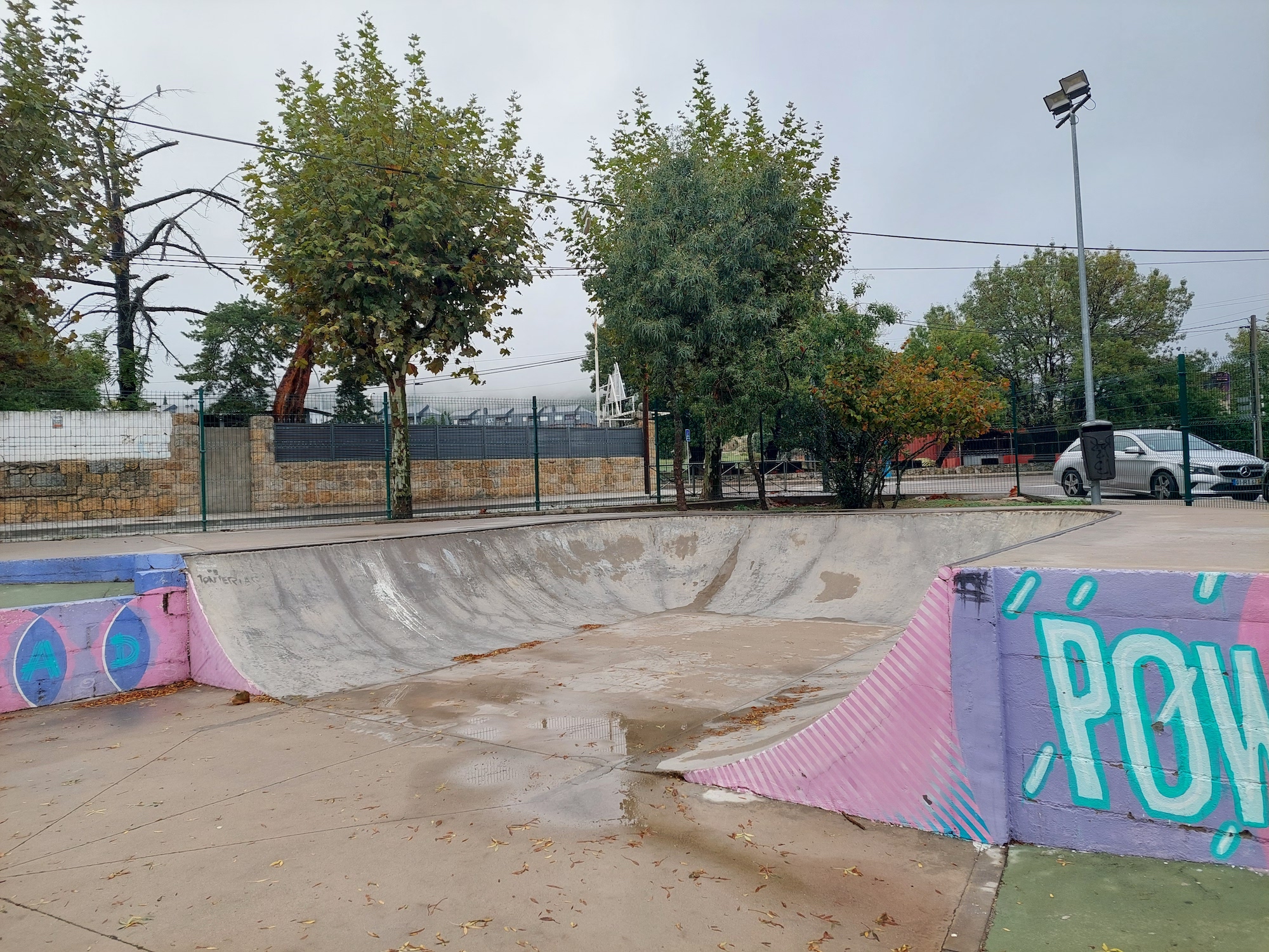 Hoyo de Manzanares skatepark